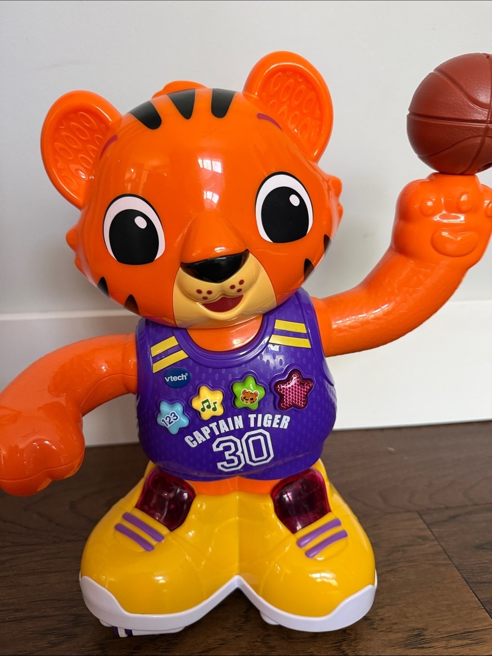 VTech Captain Tiger Dribble & Bounce Learning Toy